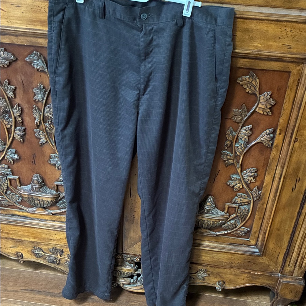 PGA Tour Pro Series Brown checkered pants size 36 x 30